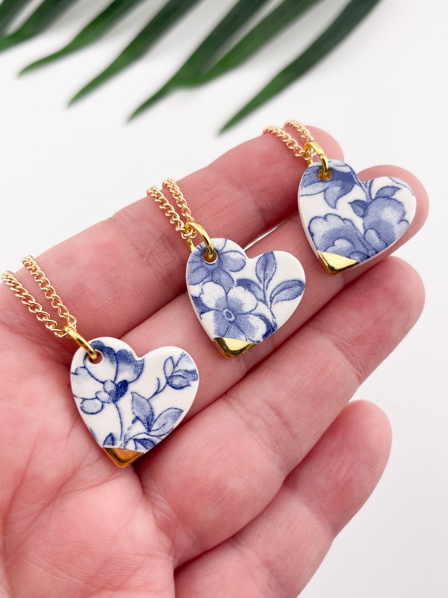 Vintage china - blue heart necklace with gold tips