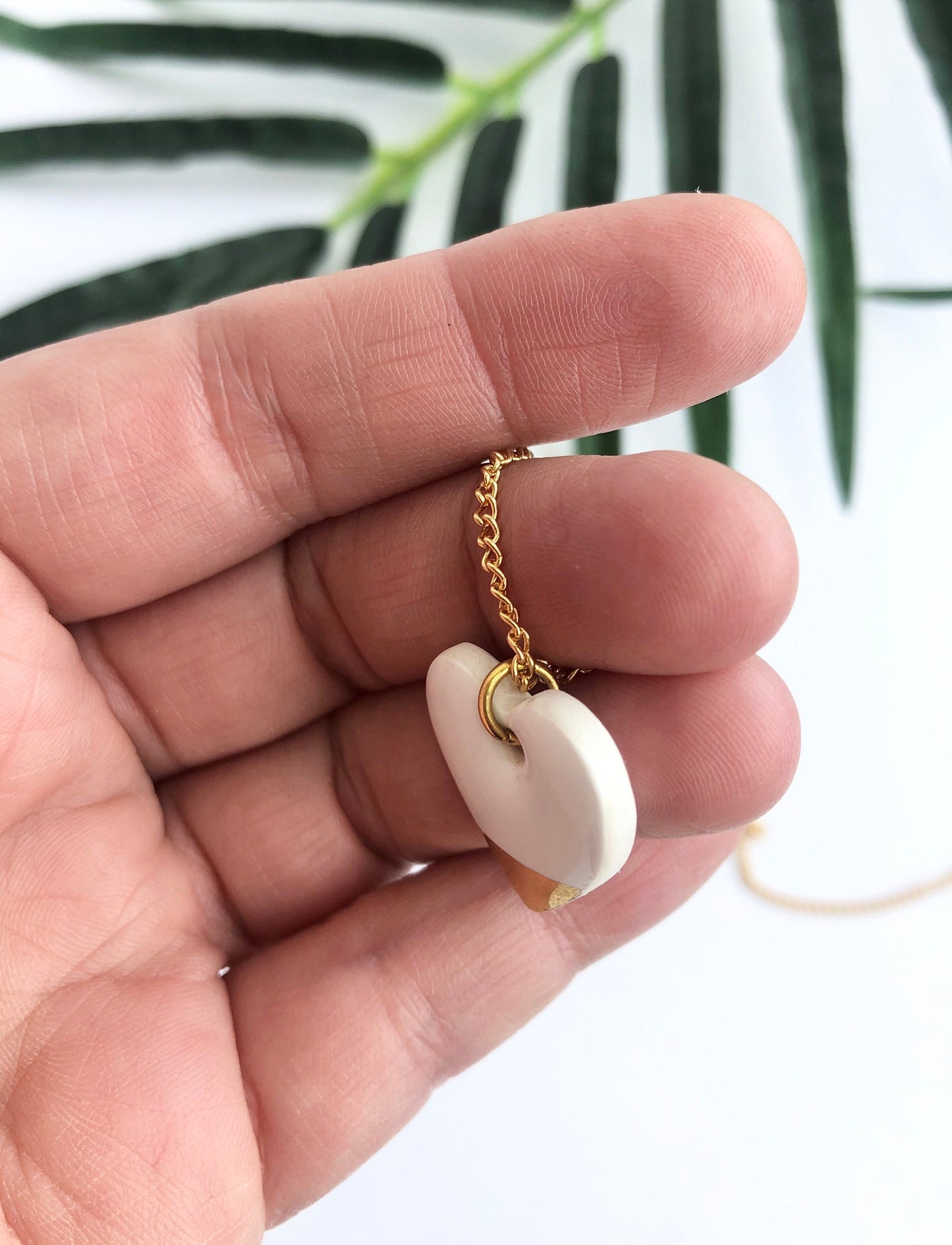 White large heart necklace with gold tip