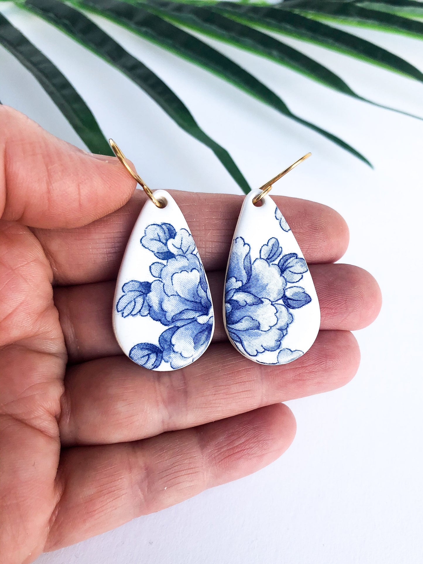 Vintage china - blue large teardrop dangles