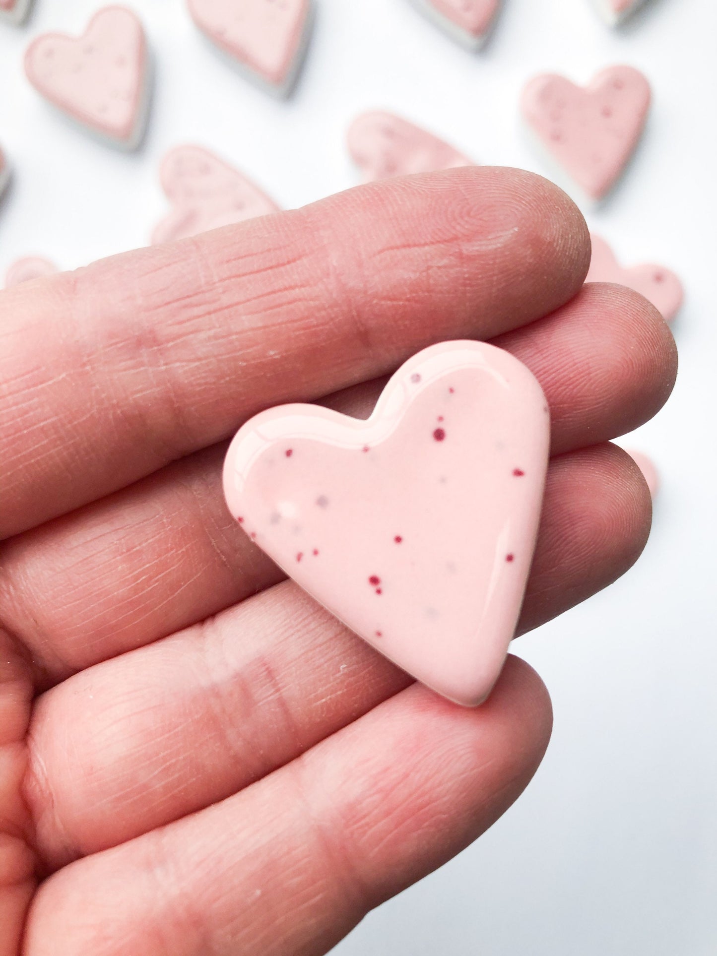 Magnet Speckled Pink small heart