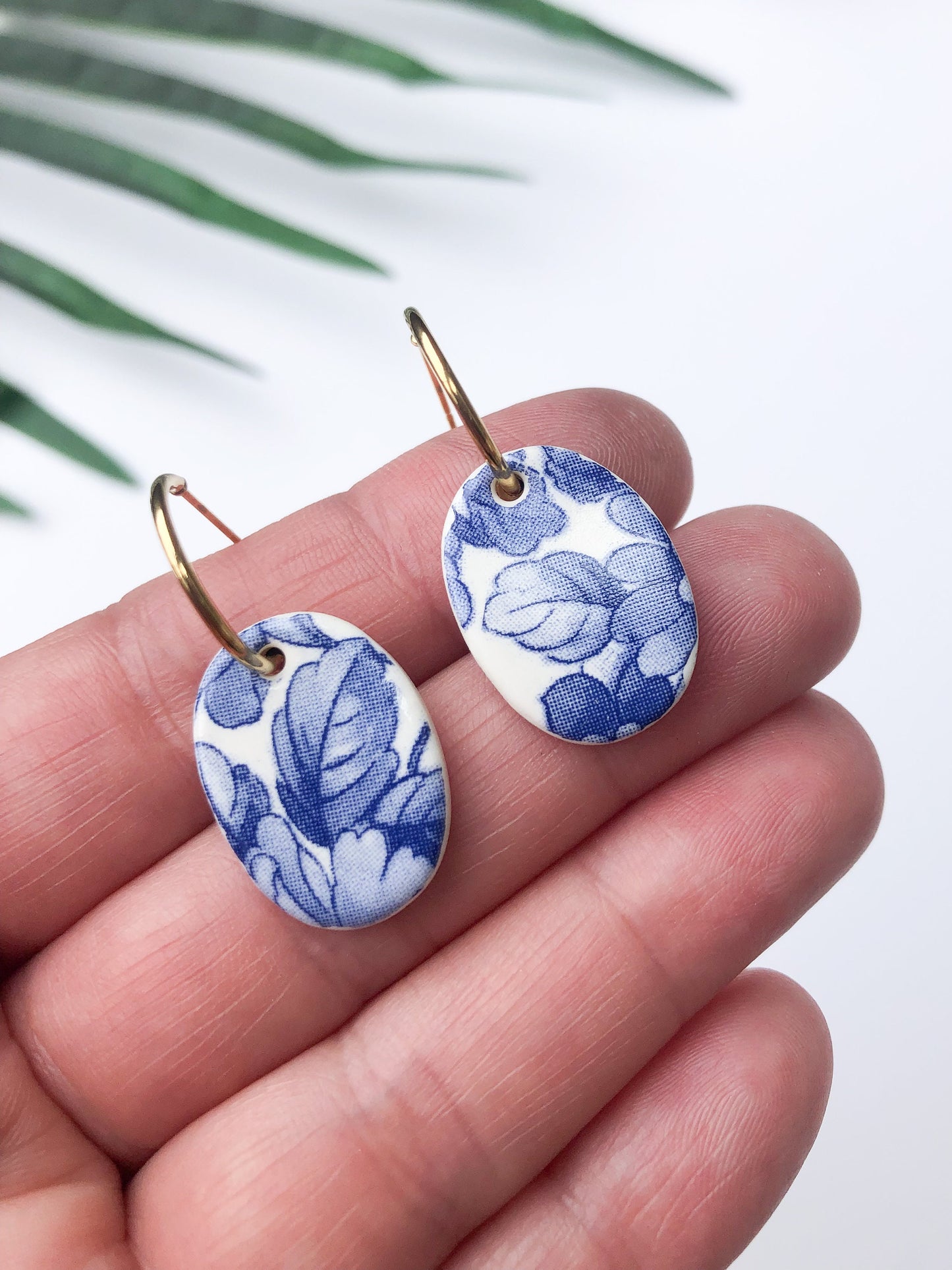 Vintage china - blue oval dangles on gold hoops