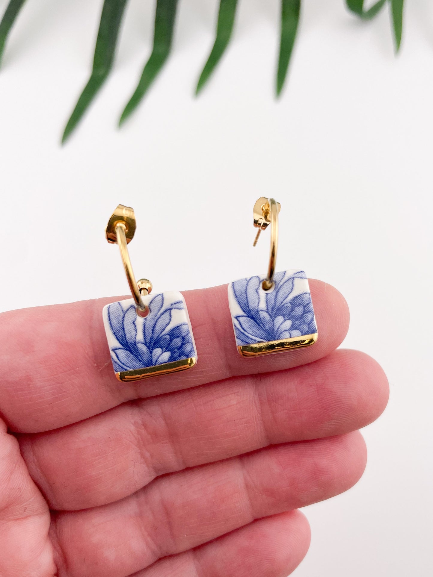 Vintage china - square blue dangles on small gold hoops