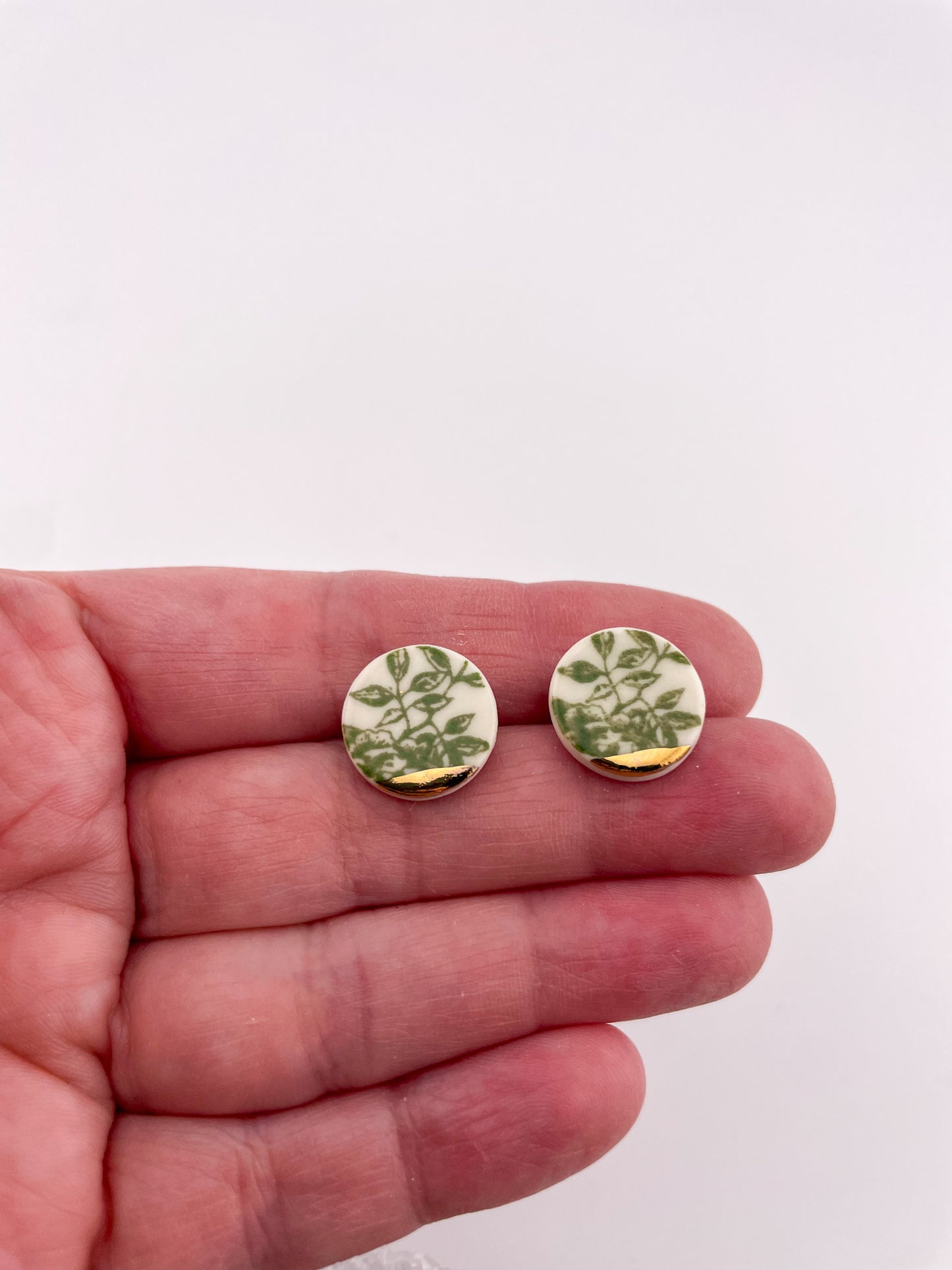 Green China small round studs